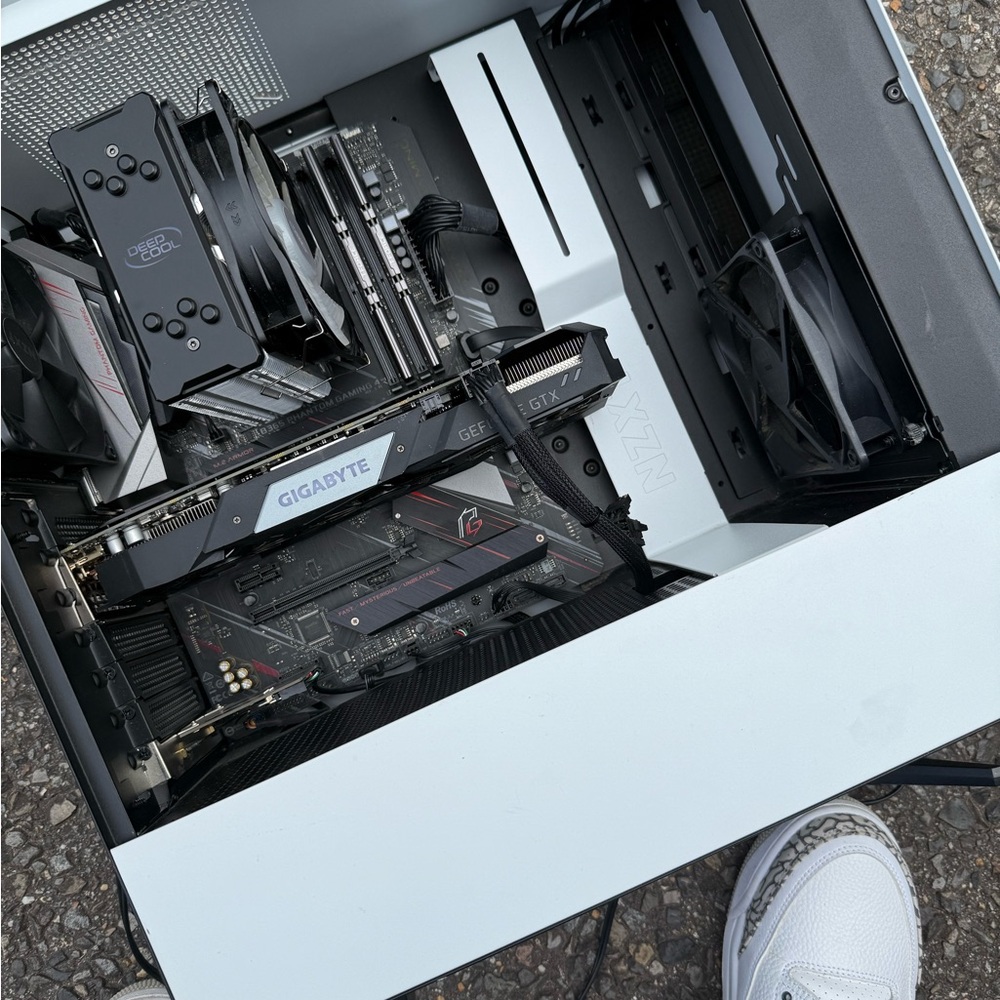 NZXT gaming PC